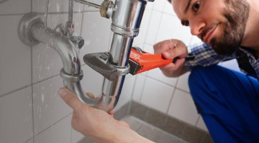 Professional same day plumber services in Leavenworth, IN